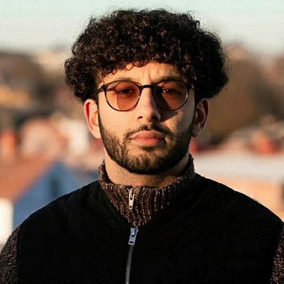 Robin Rushdi Al-Sálehi (Vakansa)